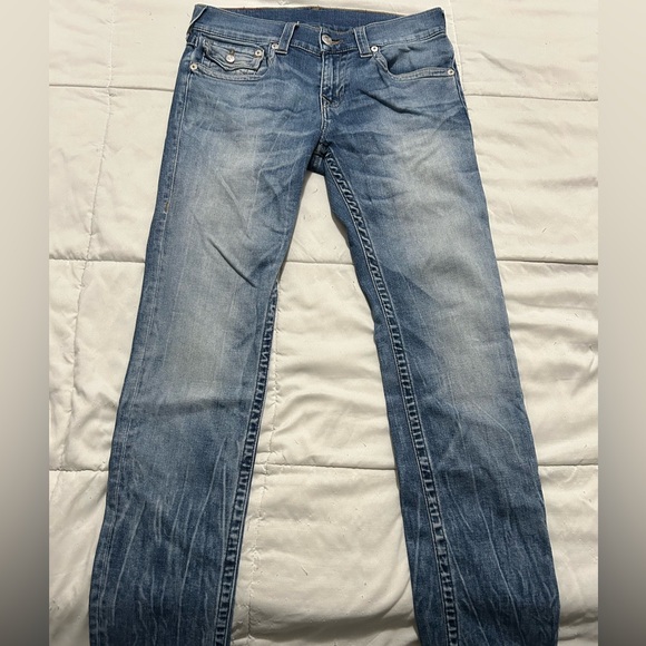 Selling because it’s just not my style - Picture 2 of 3